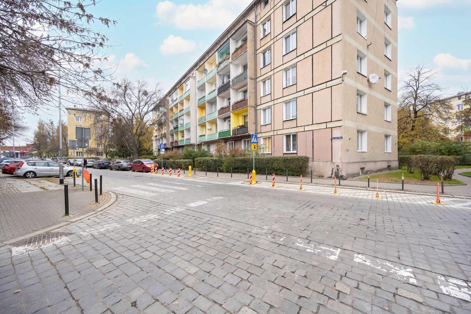 Pawlowa Stylish Apartment With Balcony & Home Office Wroclaw By Noclegi Renters エクステリア 写真