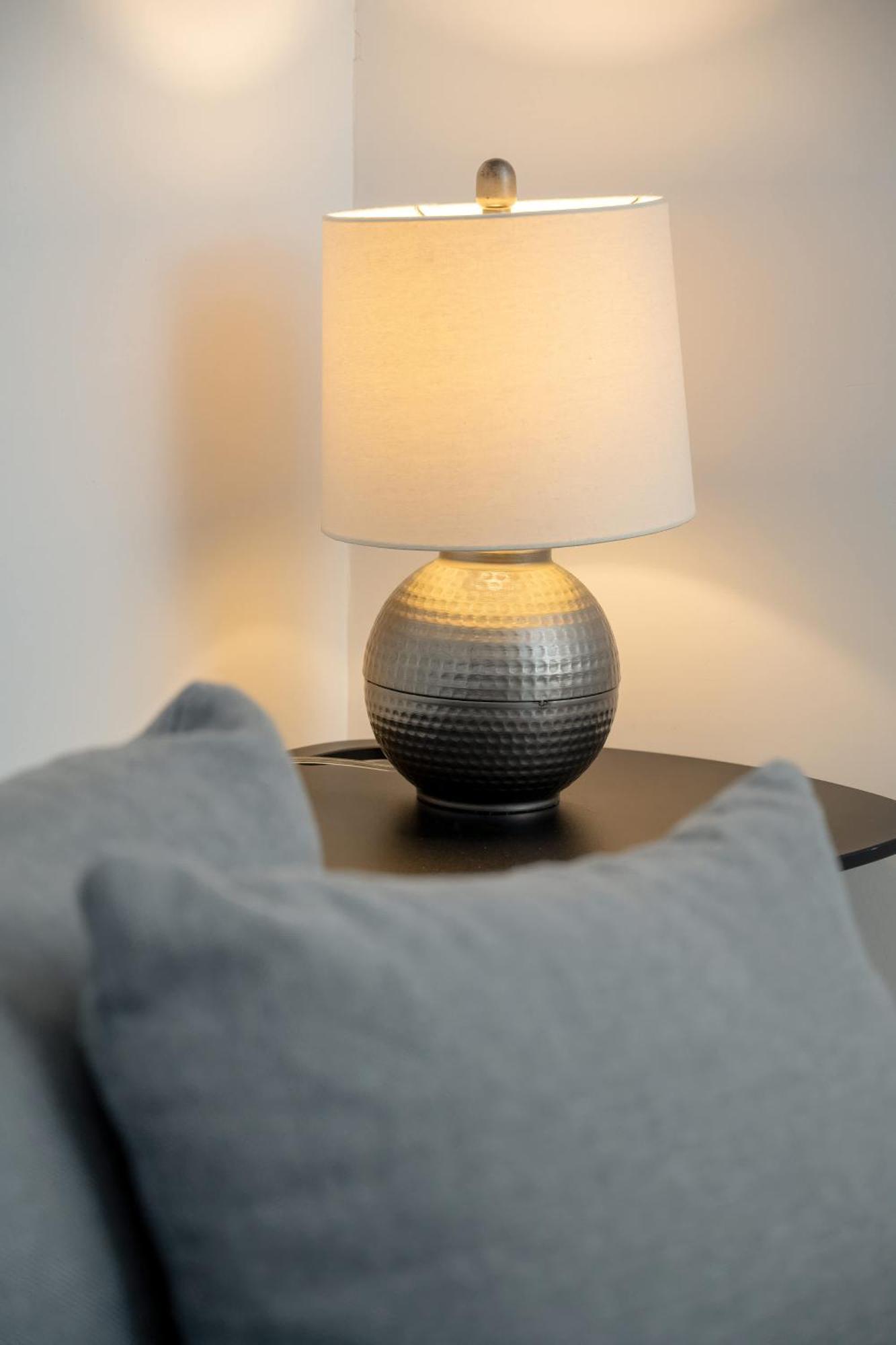 Pawlowa Stylish Apartment With Balcony & Home Office Wroclaw By Noclegi Renters エクステリア 写真
